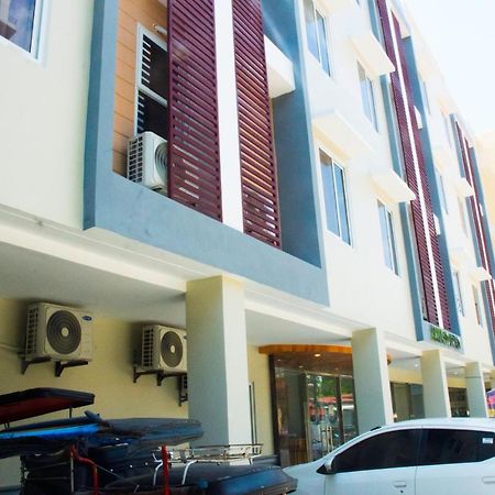 Elti Suites By Bluebookers Angeles Luaran gambar