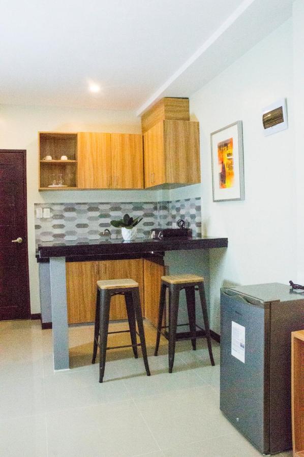 Elti Suites By Bluebookers Angeles Luaran gambar