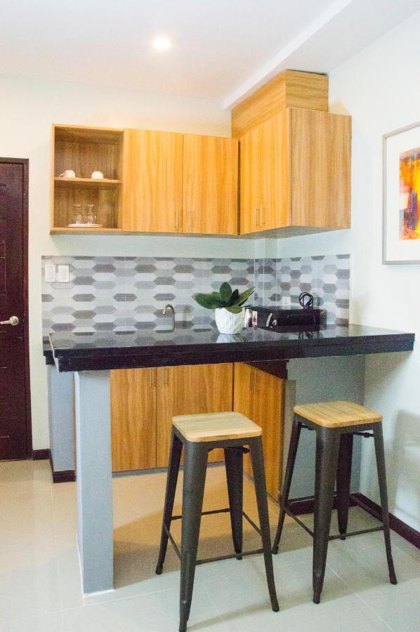 Elti Suites By Bluebookers Angeles Luaran gambar